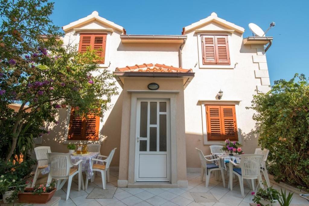 Apartments Longo Supetar Exterior foto